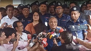 জনবান্ধব হতে পারলে পুলিশের কলঙ্ক মুছে যাবে: স্বরাষ্ট্র উপদেষ্টা