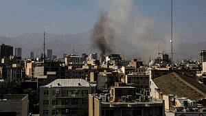 Govt faces hurdles moving Bangladeshis out of Tehran