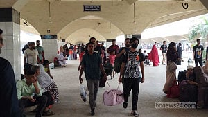 Railways busier on 4th day of Eid return trips