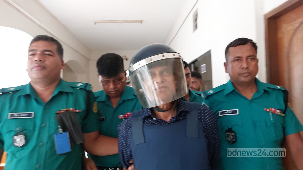আদালতে শামসুল আলম।