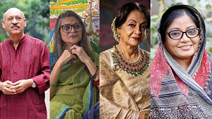 প্রিয়জনের অপেক্ষায় কাটে দিন, উঁকি দেয় ‘শৈশবের ঈদ’