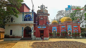 শতাব্দীপ্রাচীন মসজিদ