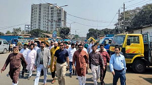 Restore order on Saat Rasta: DNCC chief