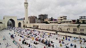 5 Eid congregations at Baitul Mukarram