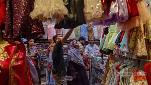 শেষ সময়ের ঈদ কেনাকাটা