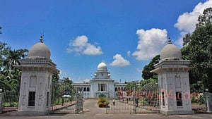 HC halts public notice on party registration