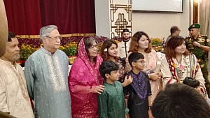 President exchanges Eid greetings at Bangabhaban