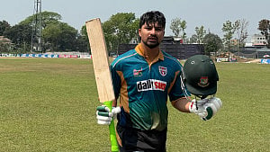 সাত বছর পর সাদমানের সেঞ্চুরি, সোহানের ক্যারিয়ার সেরা ১৩২