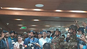 কোনো অন্যায় দাবির কাছে মাথা নত করব না: বিএসইসি চেয়ারম্যান