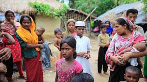 UN slashes food aid for Rohingya
