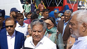 সন্দ্বীপে কোস্টাল ফেরির প্রয়োজন দেখছেন সাখাওয়াত