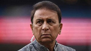 ভারতের সমালোচনাকারীদের তোপ দাগলেন গাভাস্কার