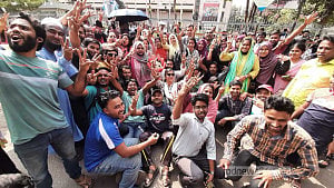 Teacher candidates end protest, head back to join schools