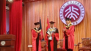 Peking University confers honorary doctorate on Yunus