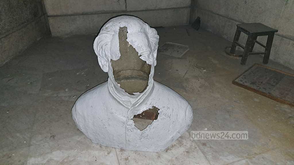 A damaged sculpture of Bangabandhu Sheikh Mujibur Rahman at the Independence Museum