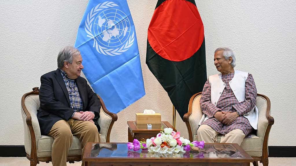 জাতিসংঘ মহাসচিব আন্তোনিও গুতেরেস মার্চে বাংলাদেশ সফর করেন। সে সময় কক্সবাজারের উখিয়ায় রোহিঙ্গা আশ্রয় শিবির পরিদর্শন করেন তিনি। প্রধান উপদেষ্টা মুহাম্মদ ইউনূসের সঙ্গে তার দপ্তরে সাক্ষাত করেন গুতেরেস।