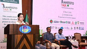 বায়ুদূষণ রোধে তিন ‘বড় উদ্যোগের’ কথা বললেন পরিবেশ উপদেষ্টা