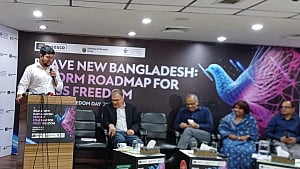 Journalists should not be above questioning: information advisor