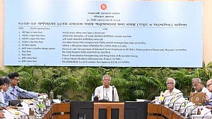 দায়িত্বে বাধা এলে ‘সব কারণ জনসম্মুখে’ আনা হবে: উপদেষ্টা পরিষদ