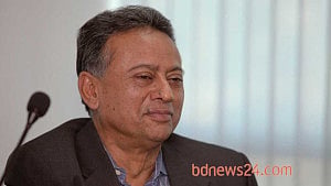 Election possible before December: Amir Khosru