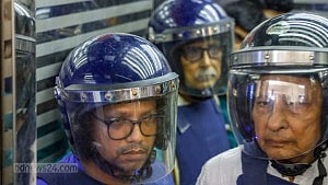 আদালতে সাবেক মন্ত্রীরা