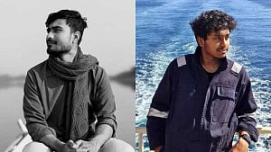 দুজনই ছিলেন চাকরির চেষ্টায়, রেডি মিক্সের ট্রাক কেড়ে নিল প্রাণ