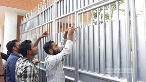 Barishal University VC’s residence sealed, utilities cut off