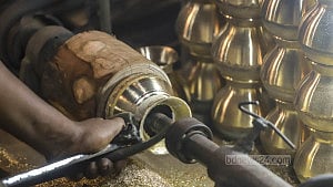 The fading glory of brass tableware
