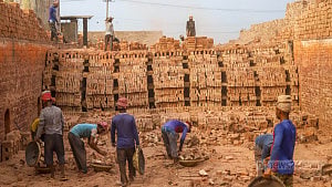 Last minute rush at brick kilns