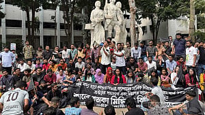 Shammo murder: DU Chhatra Dal holds black flag march