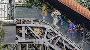 Accelerator of footover bridge in disrepair