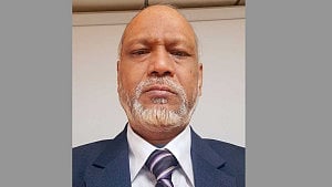 Prof Hazrat Ali takes charge as KUET VC