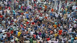 মিছিলের নগরী: প্রতিদিনই ‘আন্দোলন-নাটক’