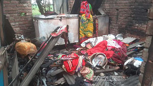অভয়নগরের ভয়, আমাদের পিছু ছাড়ছে না