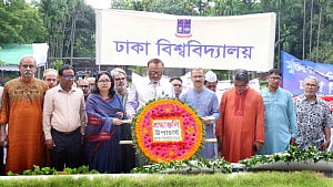 ঢাবিতে জাতীয় কবি নজরুলের জন্মবার্ষিকী উদযাপন, সমাধিতে ফুলেল শ্রদ্ধা