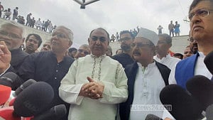 'Only one person opposes December vote': Mirza Abbas