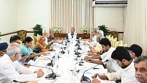 অন্তর্বর্তী সরকারের শাসনামলের শ্বেতপত্র প্রকাশের দাবি গণতান্ত্রিক যুক্তফ্রন্টের