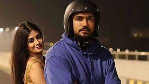 ‘নীলচক্র’: মন্দিরা-শুভরা আসছেন যেভাবে