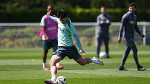 Son gives Spurs boost