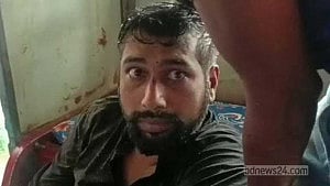 বিয়ের খবর শুনে ‘প্রেমিকাকে’ ছুরিকাঘাত, সাবেক ছাত্রলীগ নেতা আটক