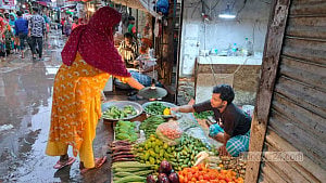 Vegetable prices rise ‘slightly’ after rain, chicken remains steady