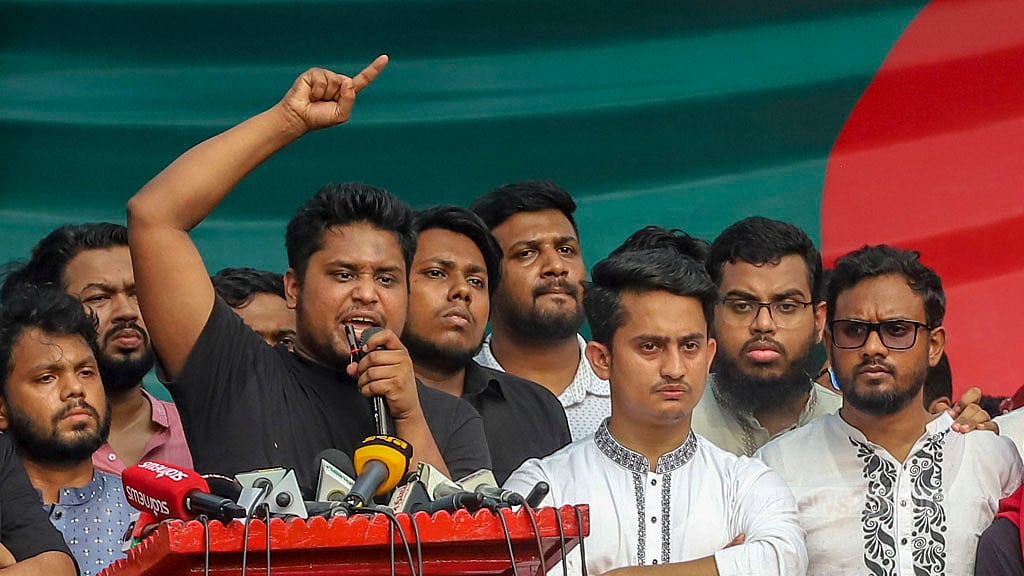 বলা হচ্ছে আওয়ামী লীগ নিষিদ্ধের দাবিতে আহুত বিক্ষোভ কর্মসূচিটা শুধু এনসিপির নয়, এনসিপি নেতা হাসনাত আবদুল্লাহ আহুত সমমনাদের।ছবি: আব্দুল্লাহ আল মমীন