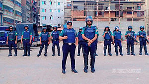 ঢাকায় পুলিশের বাড়তি উপস্থিতি, ডিএমপি বলছে ‘মহড়ার অংশ’