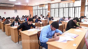 11.25% pass DU fine arts admission test