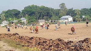 Residents from 20 villages clash for 6 hours in Saltha