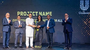ফিকির পুরস্কার পেল ইউনিলিভার বাংলাদেশ