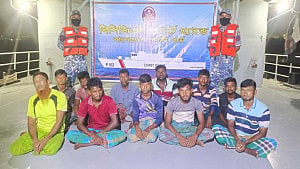 Coast Guard rescue 11 fishermen adrift at sea
