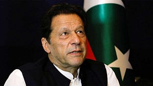 Imran’s sister meet him in jail