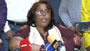 Teachers end protest with assurance of 11th-grade pay