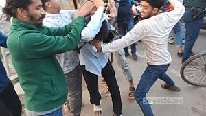 Clash erupts at Khulna rally over Baul artiste’s release